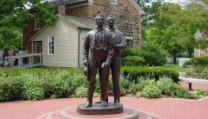 Hyrum und Joseph Smith Statue