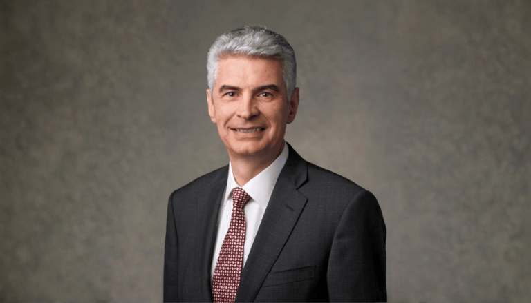 Ein Foto von Elder Gérald Caussé