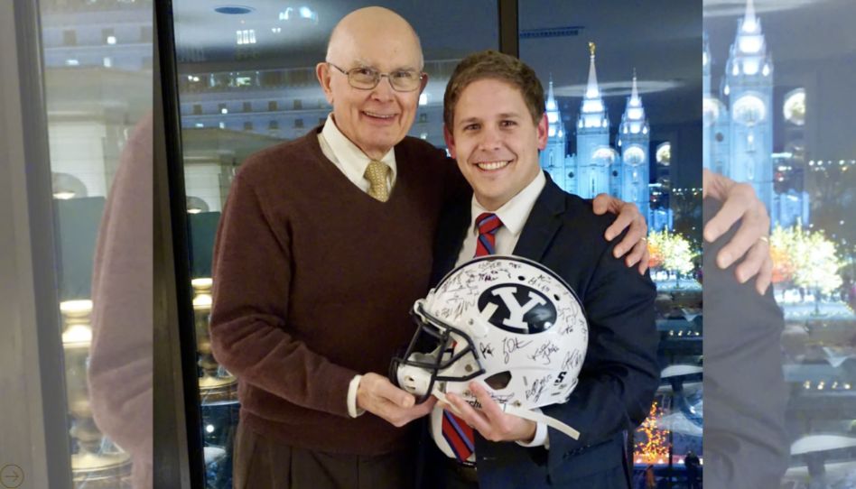 Prophet Dallin H. Oaks mit einem seiner neffen