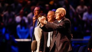 Wie man dem Erlöser näherkommt: 4 grundlegende Lektionen von Präsident Oaks