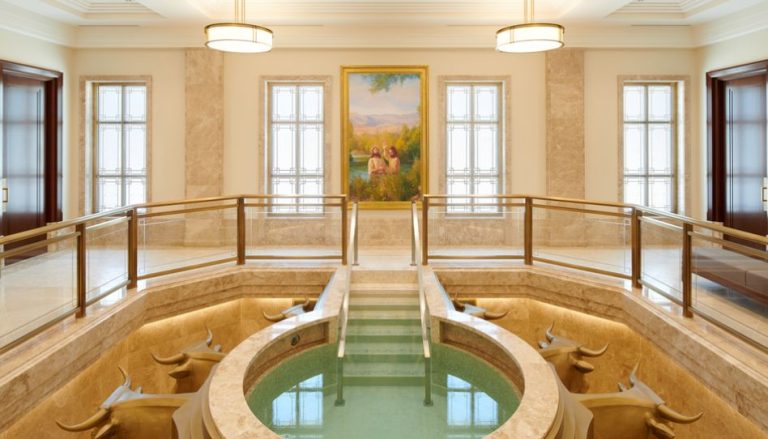 Das Taufbecken des Lissabon-Tempels in Portugal.