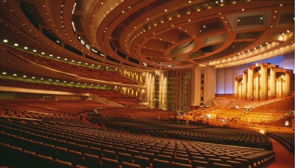 Zu sehen ist das Lehre Konferenzzentrum in Salt Lake City.